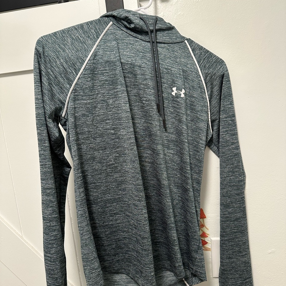 Under Armour Gray Long Sleeve Hoodie